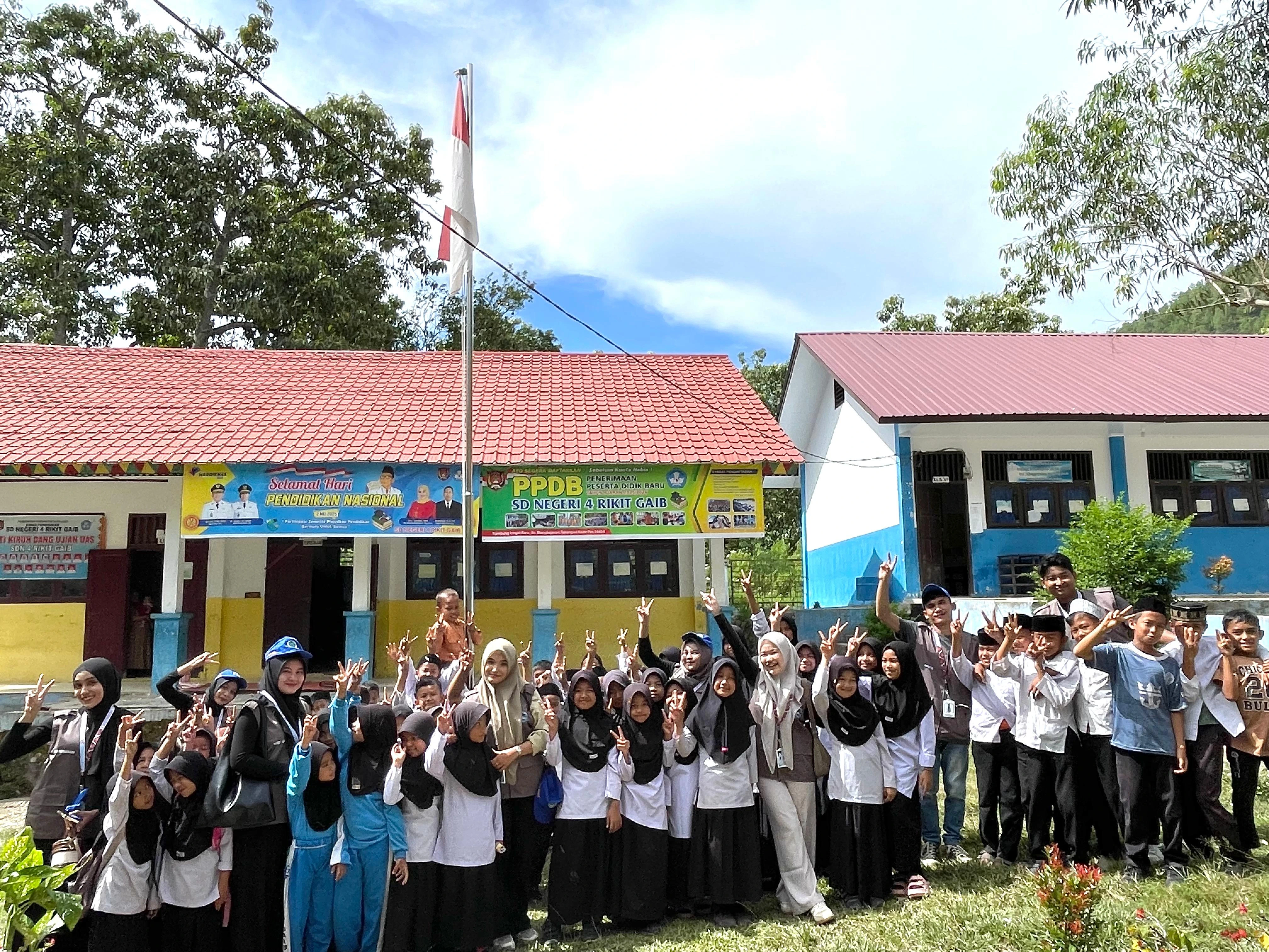 Gunung dengan kabut